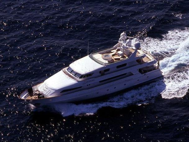 luxery yacht